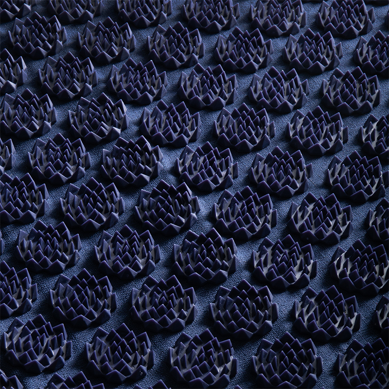 Prémiová prírodná akupresúrna podložka ActivFizjo, námornícka modrá, s vankúšom