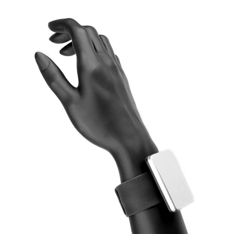 Čierny magnetický pásik na sponky