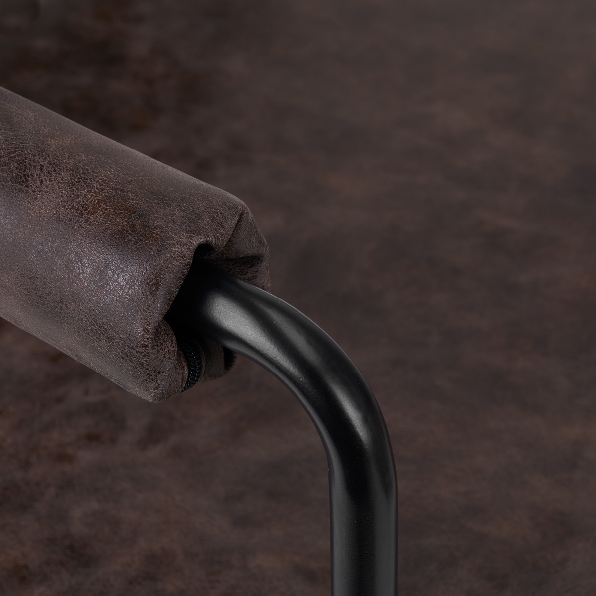 Kadernícke kreslo Gabbiano Catania Loft Old Leather, tmavohnedá