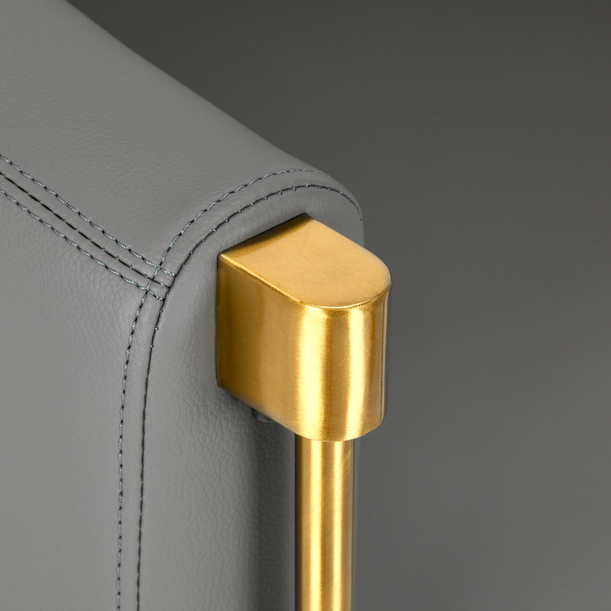 Zlatosivé kadernícke kreslo Gabbiano Burgos