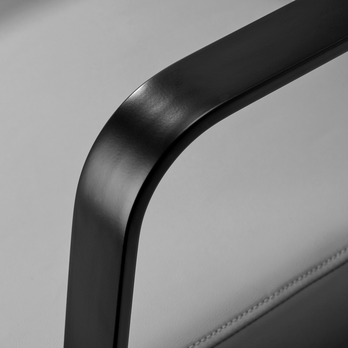 Kadernícka umývacia stanica Gabbiano Porto čierna a sivá