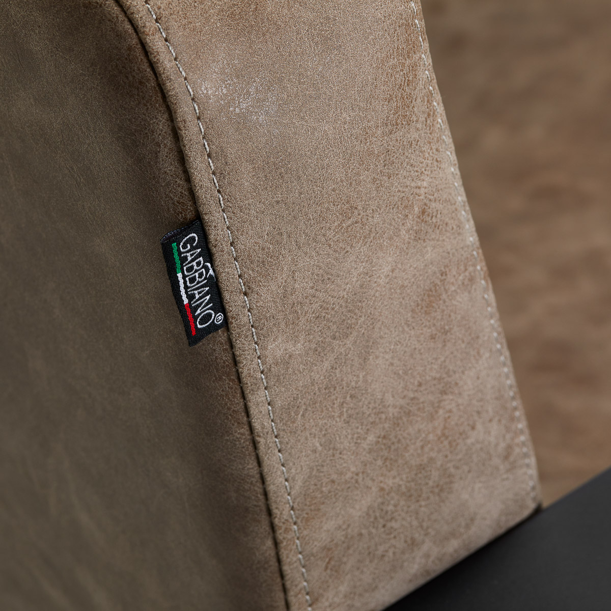 Gabbiano Modena starohnedé kadernícke kreslo