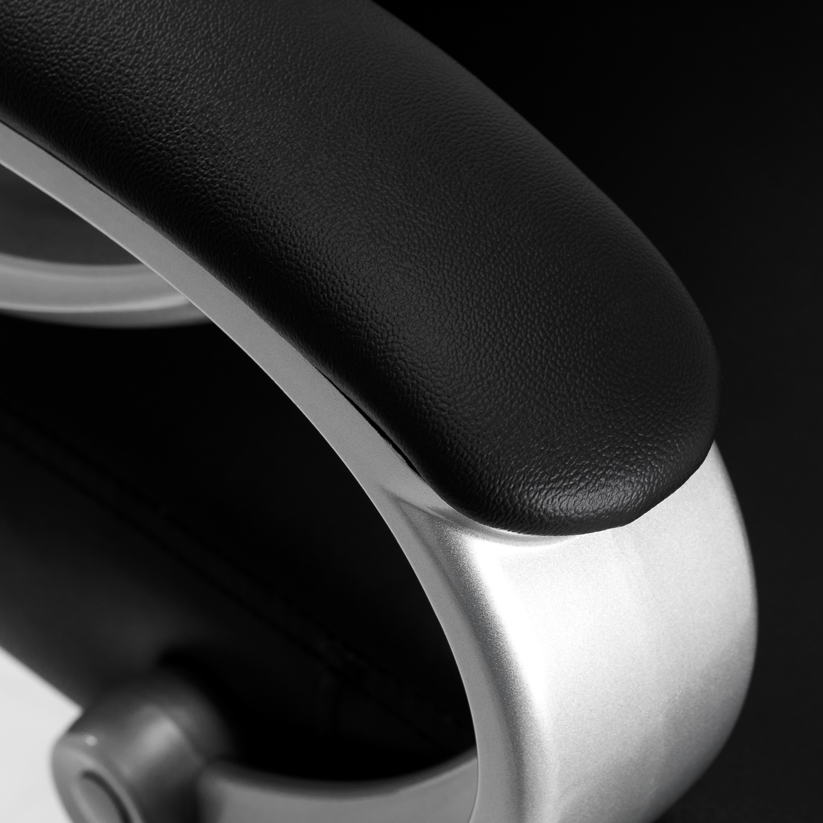 Kadernícke kreslo Hair System ZA31 čierne