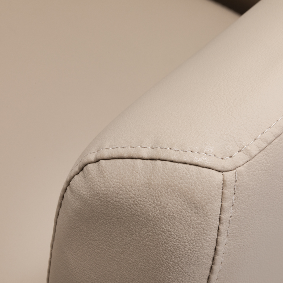 Kadernícke kreslo Gabbiano Monaco béžové