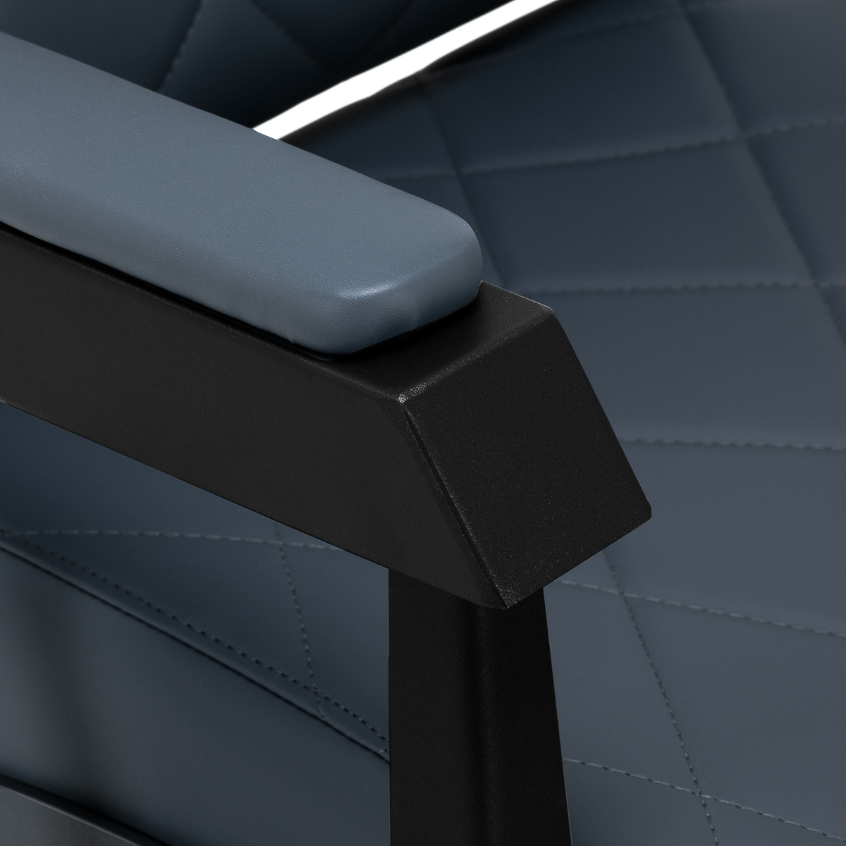 Holičské kreslo Gabbiano Bruno grafit s čiernym rámom