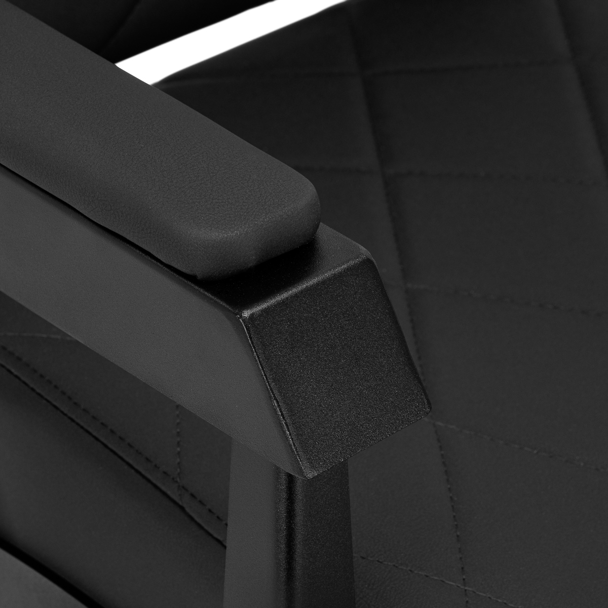 Čierne holičské kreslo Gabbiano Bruno s čiernym rámom