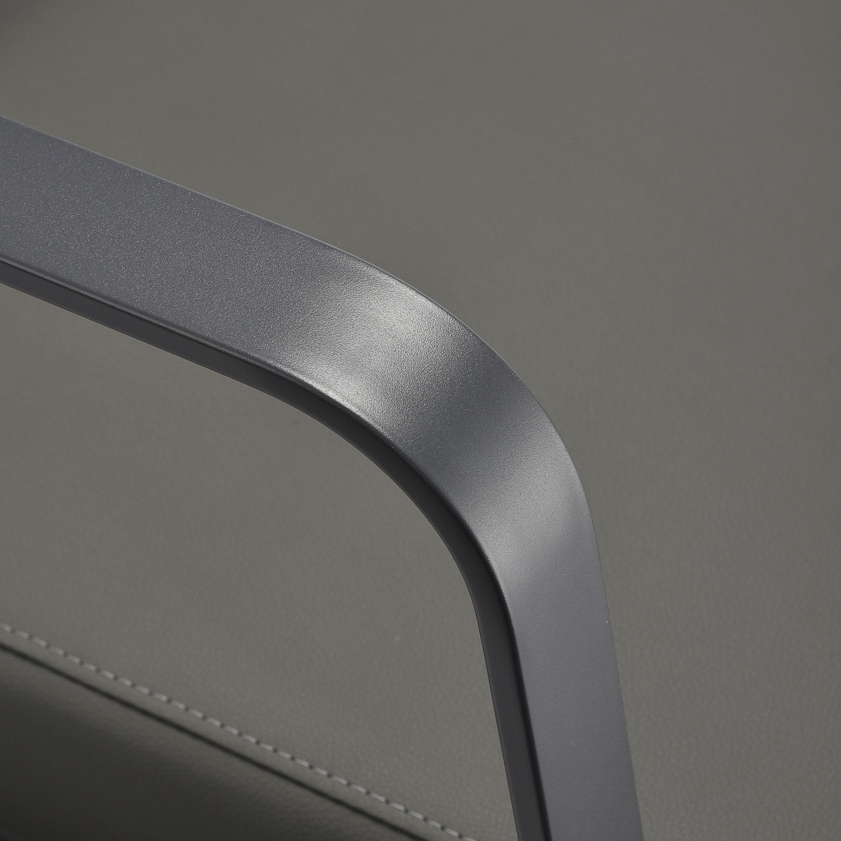 Kadernícke kreslo Gabbiano Porto sivá