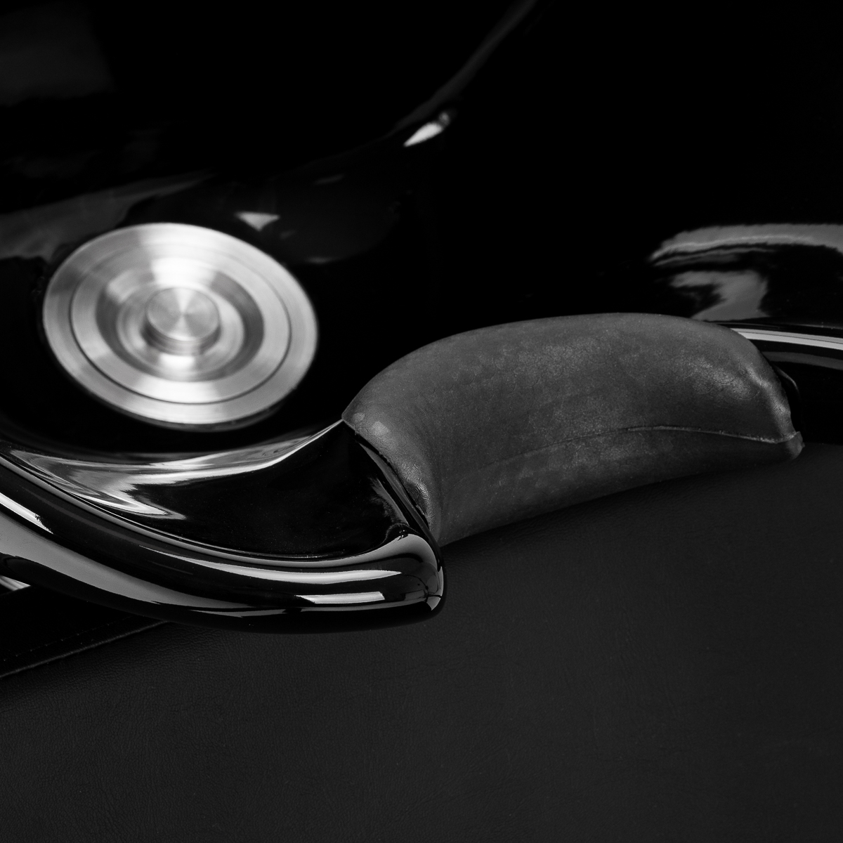 Čierny kadernícka umývacia stanica Hair System Edge Noir