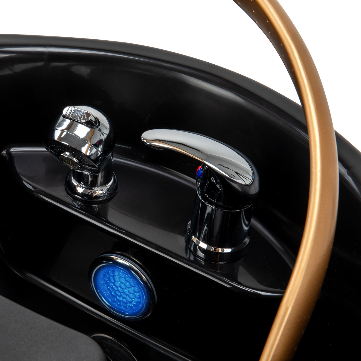 Kadernícke umývanie s ležadlom a masážou Head Spa Gabbiano Sea 501