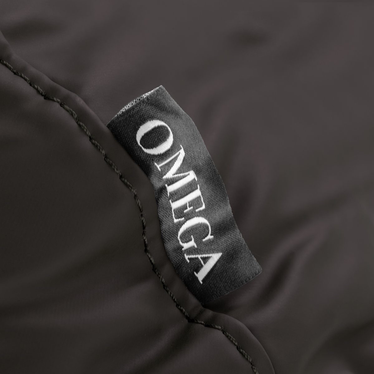Omega opierka hlavy hnedá