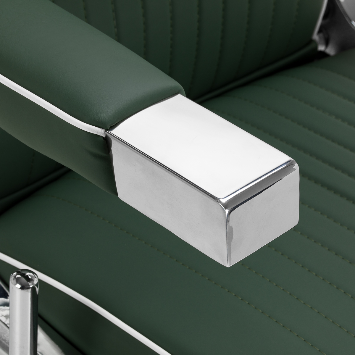 Holičské kreslo Gabbiano Visionerio, rám zo zeleného chrómu